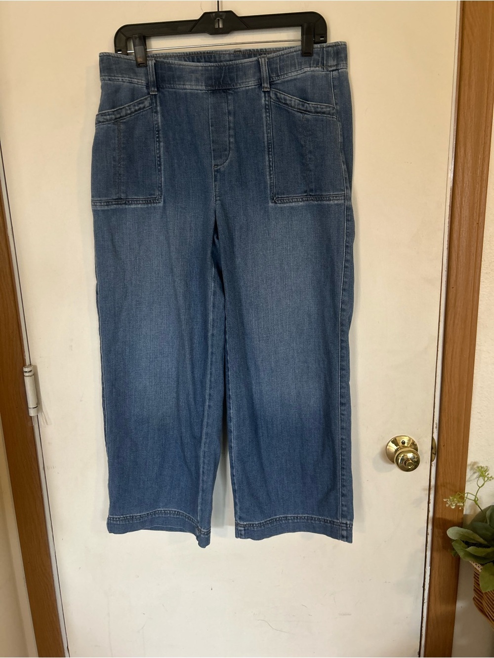 Chico's 1.5 Women's Ankle Blue Wide-Leg pull on pants